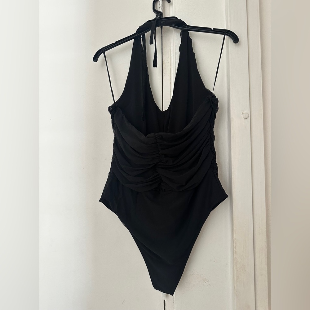 Elegant Black Draped Halterneck bodysuit - Picture 4 of 4